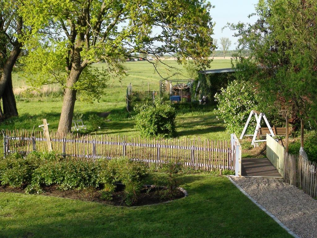 B&B Muehlenvilla Am Buetzower Hafen 外观 照片