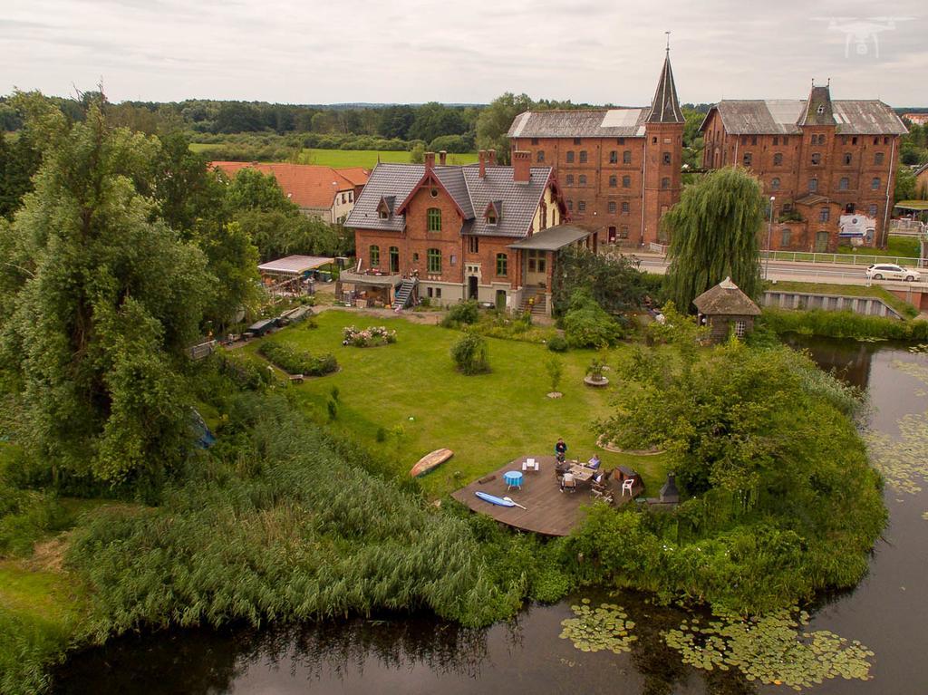 B&B Muehlenvilla Am Buetzower Hafen 外观 照片